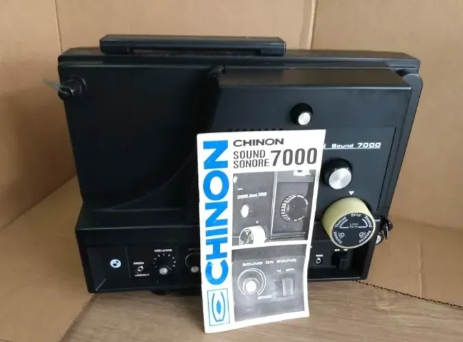 Antigo Projetor `Sound Sonore 7000`década de 70.