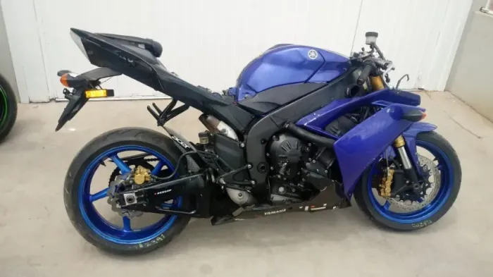 Sucata de moto para retirada de peças Yamaha YZF R1 1000cc 2007 2008