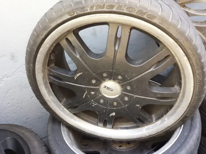 Roda aro 18 Tsw Importada grafite com borda diamantada multi furos exclusiva
