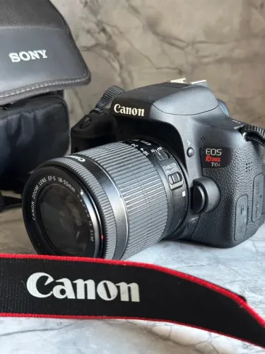 Câmera Canon DSLR T6i