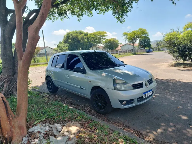 Renault Clio Campus Hi-flex 1.0 16V 5P 2009