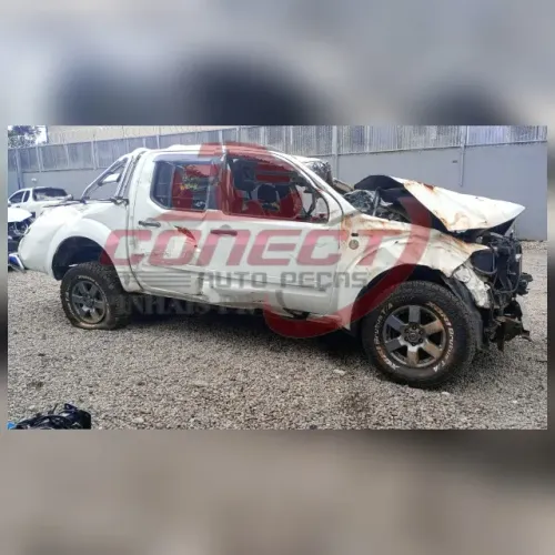sucata nissan frontier 4x4 2.5 190cv 2013 para retirada de peças
