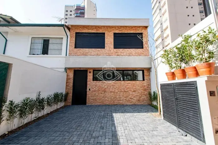 Casa de Vila na Travessa Waldemar Mainardi, Vila Olímpia, São Paulo