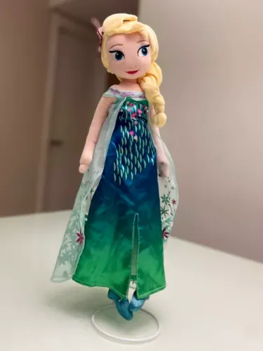 boneca pelúcia plush elsa frozen disney store