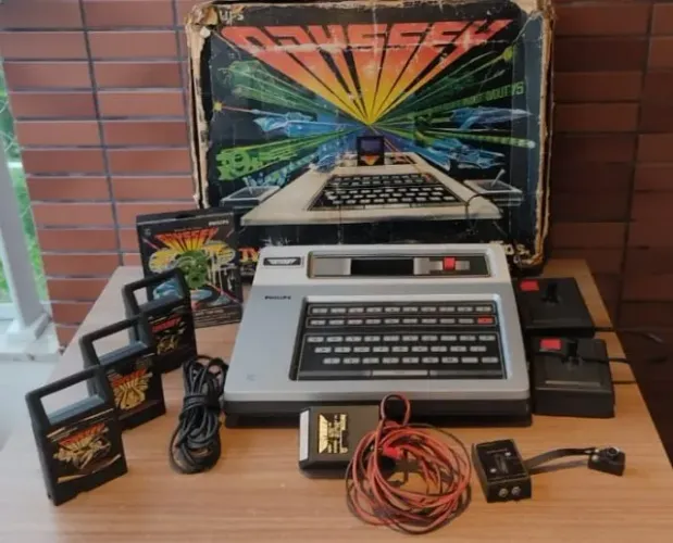 Vídeo Game Odissey Philips completo, item de colecionador, acompanha 04 jogos