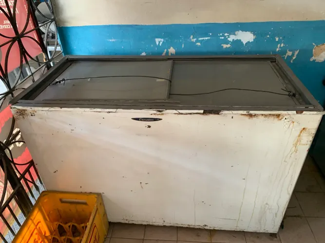 Vendo 2 Freezer Usado 