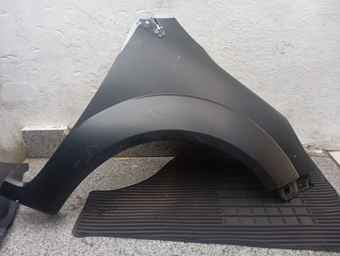 Paralama lado direito festa acima de 2011 leia pf