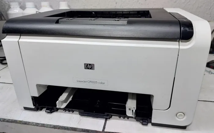 Impressora HP laser colorida cp1025 suprimentos novos ideal para transfer com garantia