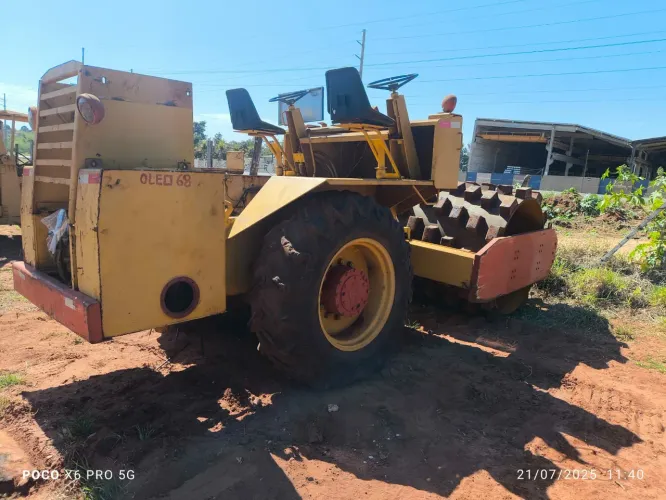 ROLO COMPACTADOR MULLER VAP 70 ANO 1993