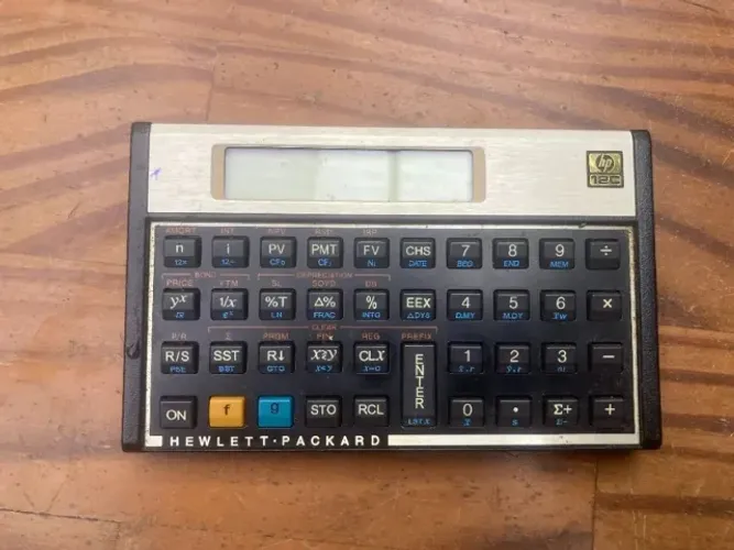 CALCULADORA FINANCEIRA HP 12C GOLD 120 FUNÇÕES RPN E ALG (IMP)