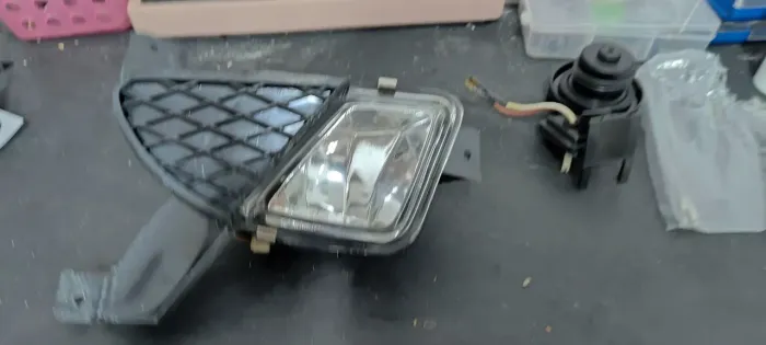 Farol de neblina Ford Ka XR Ld. Direito