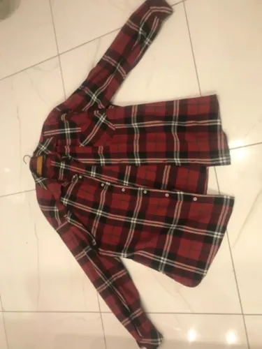 Blusa unissex em xadrez belíssimo mangas compridas para qualquer composição nunca usado