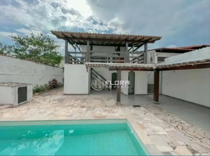 Casa com 5 quartos à venda, 260 m² por R$ 1.460.000 - Piratininga - Niterói/RJ
