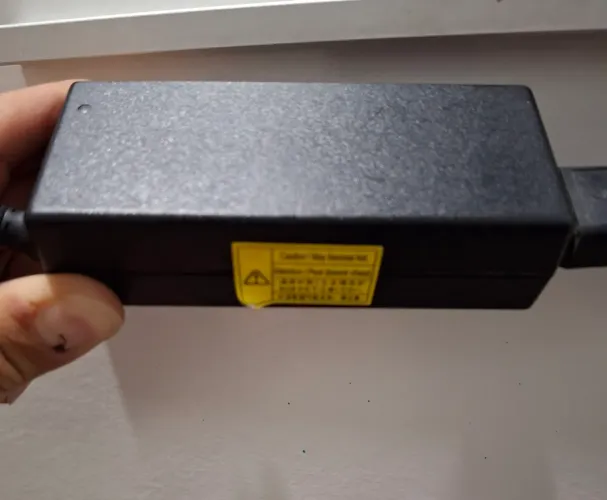 Carregador para PC pino fino