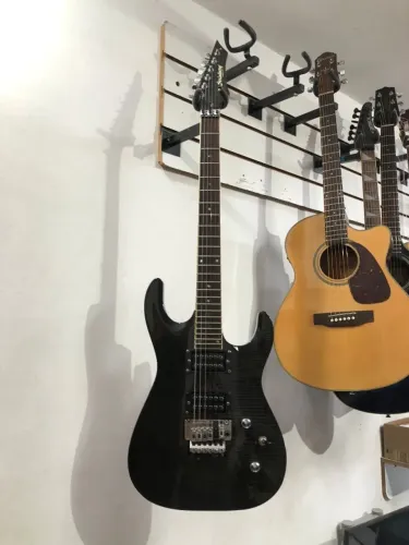 Guitarra Strinberg 