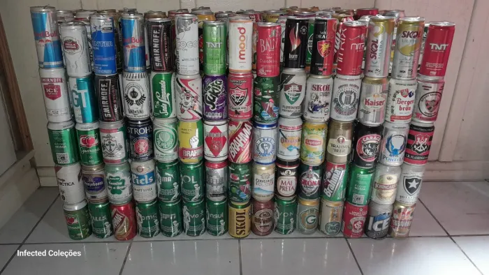 Coleção de latinhas