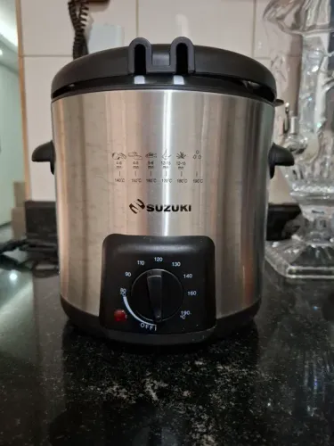 Fritadeira Elétrica Suzuki - 190°C - Ótima para Fritar!