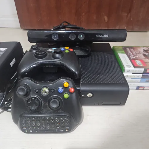 Xbox 360 Bloqueado Slim 2 Controles + Kinect LER DESCRIÇÃO 