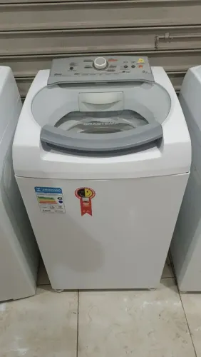 Vendo máquina de lavar Brastemp 9kg voltagem 110 bacia de inox entrego . E dou garantia 