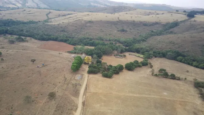 Fazenda a venda em Cocalzinho / Girassol - Goiás!