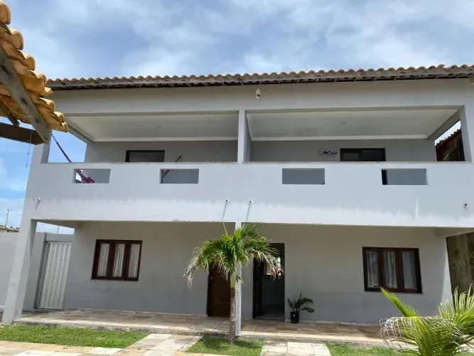 Casa Duplex à venda em Condomínio Fechado com vista deslumbrante para o Mar