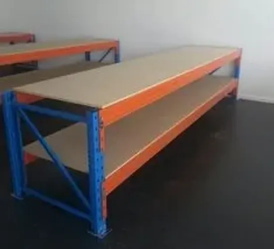 Bancada e mesa de trabalho, apoio e embalagem para estoques, indústria e comércio