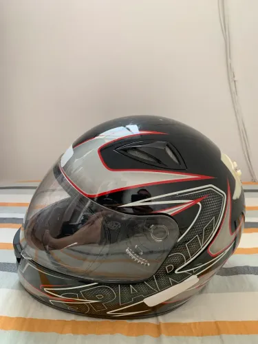 Capacete EBF Spark TAM 60 Usado