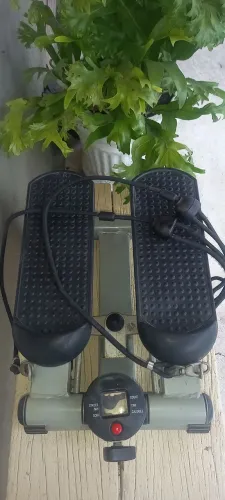 Aparelho de ginástica STEPPER com elástico