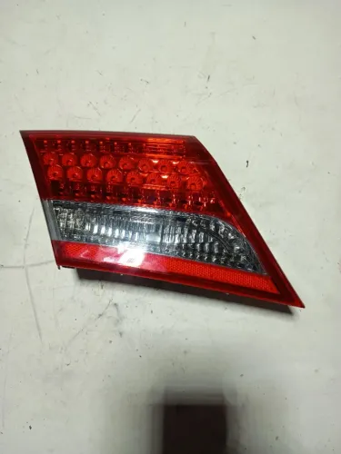 LANTERNA LADO ESQUERDO DA TAMPA HYUNDAI AZERA 2011 COM LED