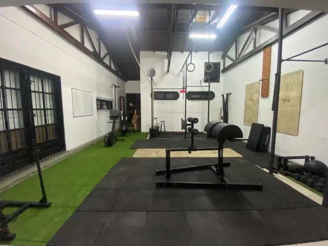 VENDO EQUIPAMENTOS DE CROSSFIT