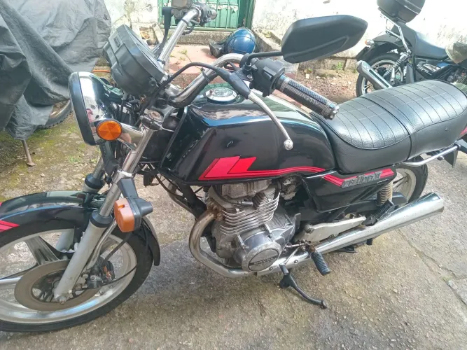CB400 1982 Original com 71.000KM