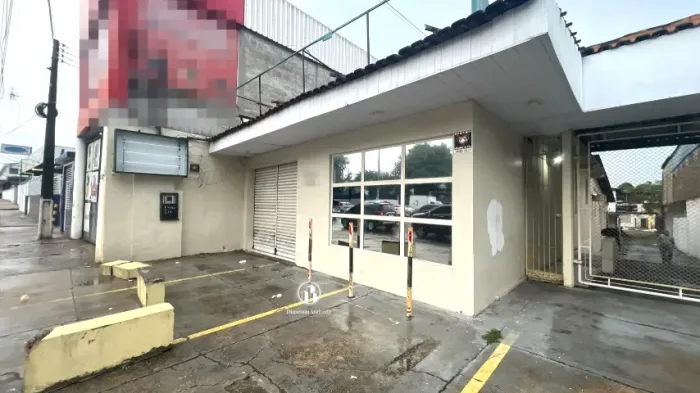 Alugo área comercial com 1.100 m² de terreno, 4 grandes salões na Chapada Manaus-AM
