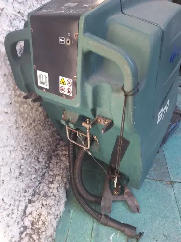 LAVADORA DE PISO B70 FOX 
