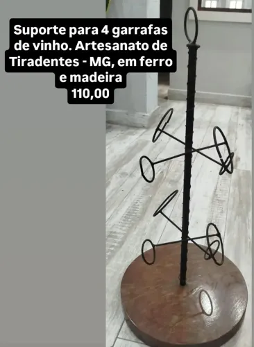 Suporte para 4 garrafas de vinho artesanal