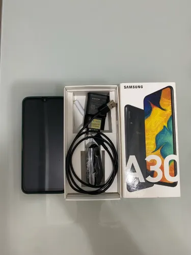 Samsung Galaxy A30
