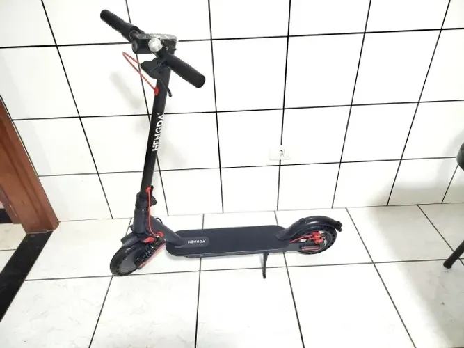 FOTO DE PATINETE HENGDA COM AMORTECEDOR