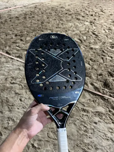 Raquete de beach tênis NOX NG17 2025