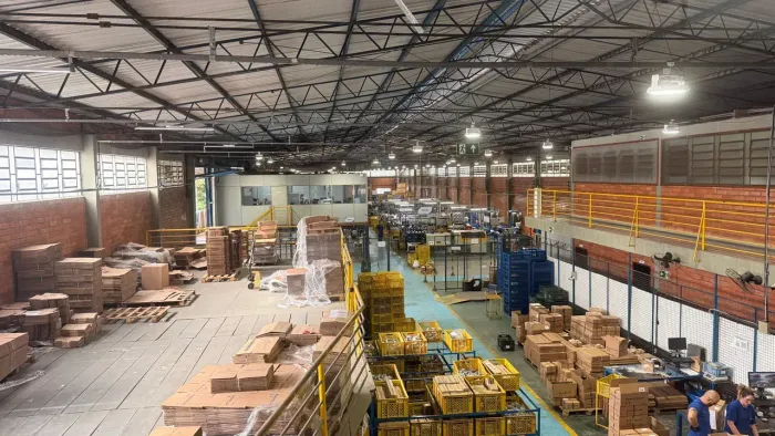Galpão/Depósito/Armazém para aluguel tem 3000 metros quadrados