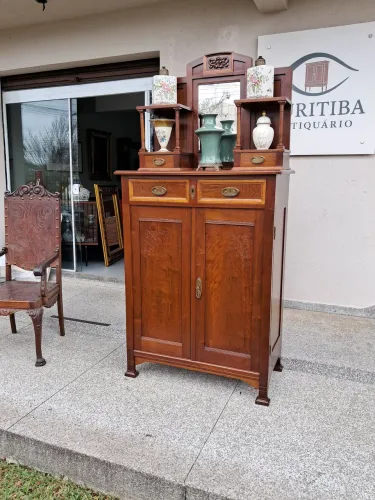 Armário antigo Art Nouveau