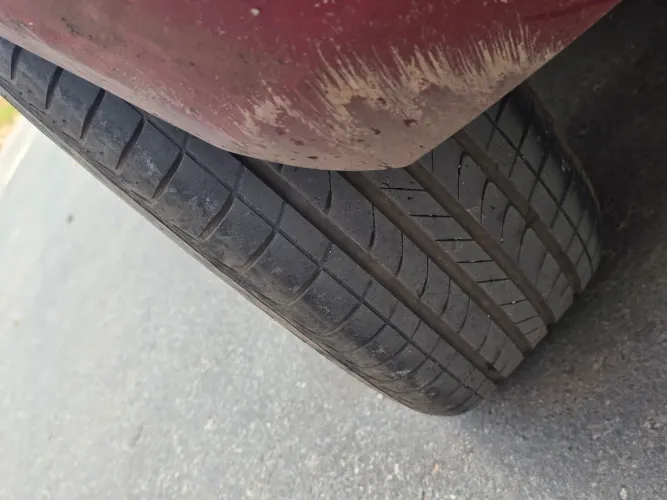 4 PNEUS R15