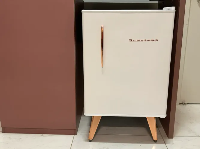 Frigobar Brastemp Retrô 76L Branco 127V