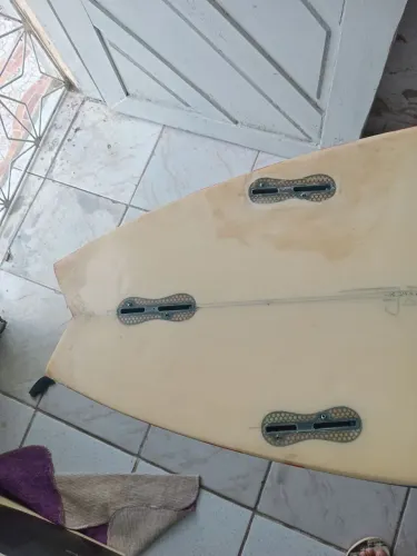 Prancha de surf semi nova