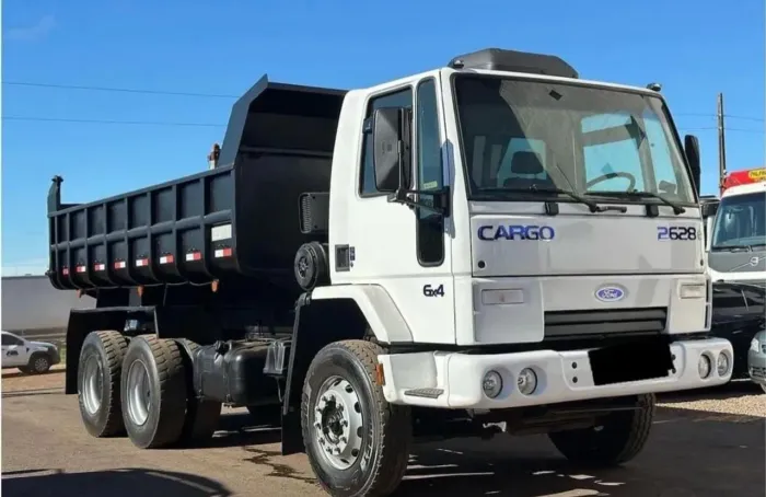 Ford Cargo 2628 Caçamba (6x4) 2010