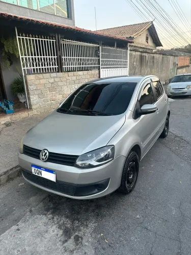 Volkswagen Fox 1.0 MI Total Flex 8V 5P 2014