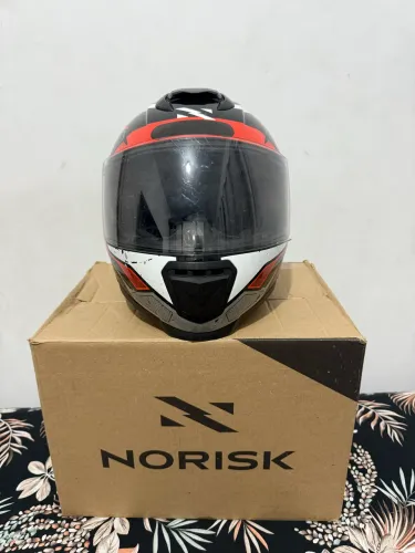 Capacete Norisk Razor