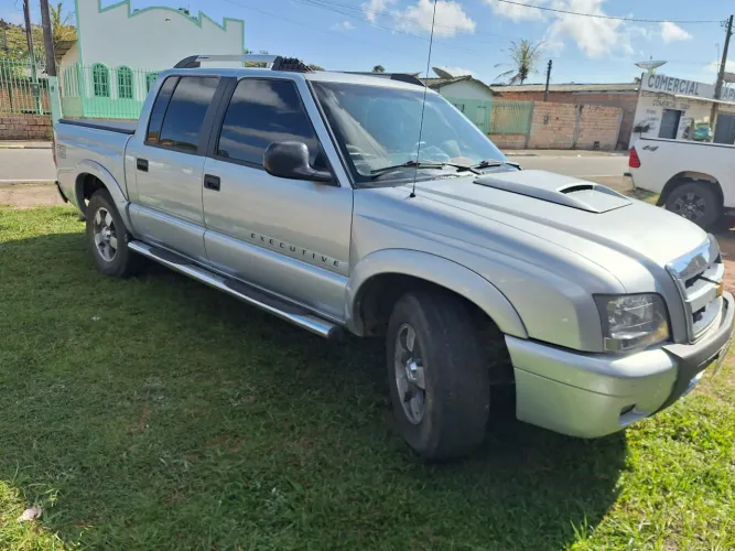 Chevrolet S10 P-up Executive 2.4 MPFI F.power CD 2011
