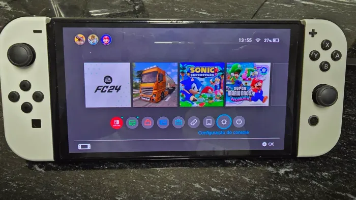 Nintendo Switch OLED 64GB - Completo e em ótimo estado