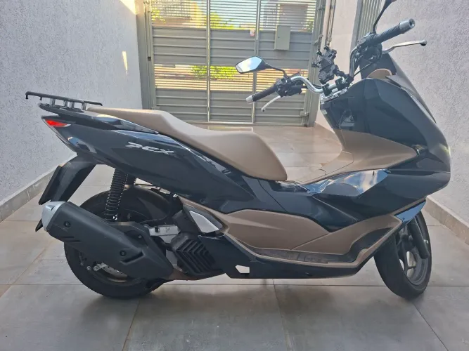 PCX SCOTER ÚNICO DONO, OTIMO ESTADO, KEYLESS RESERVA, SUPORTE PARA BAGAGEIRO INCLUSO