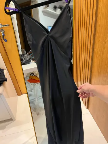 Camisola de seda preta