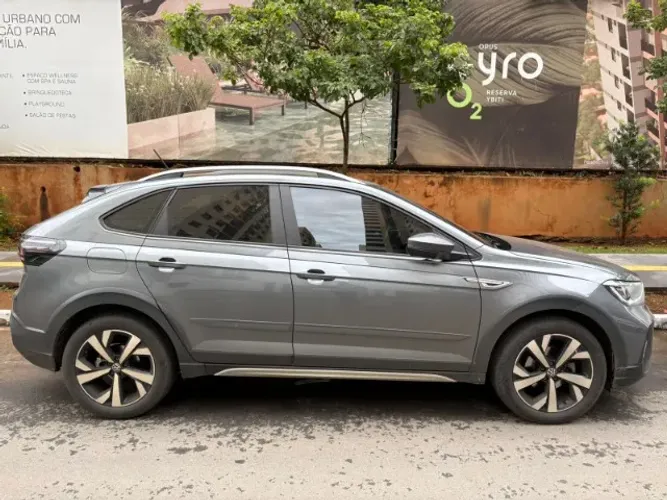 Volkswagen Nivus Highline 1.0 200 TSI Flex AUT 2023